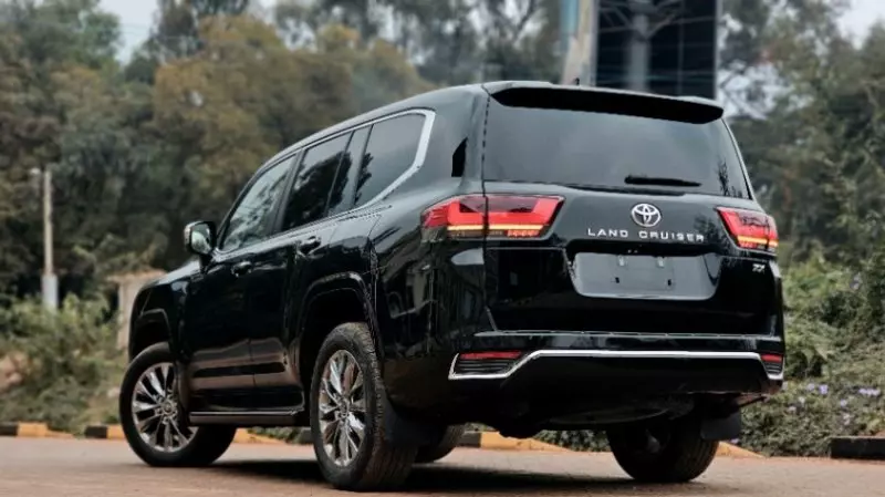 Toyota LAND CRUISER 300 LC300   - 2021