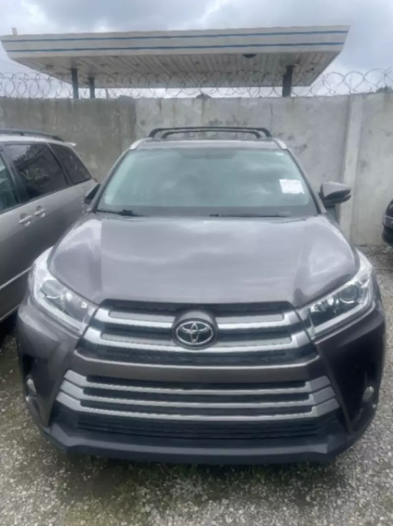 Toyota Highlander - 2015