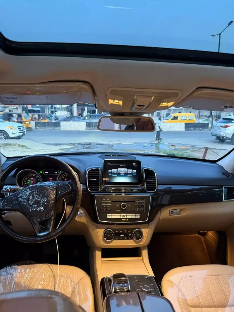 Mercedes-Benz GLE 350   - 2016