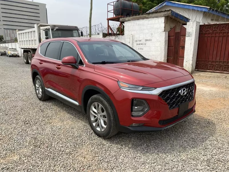 Hyundai Santa Fe   - 2019