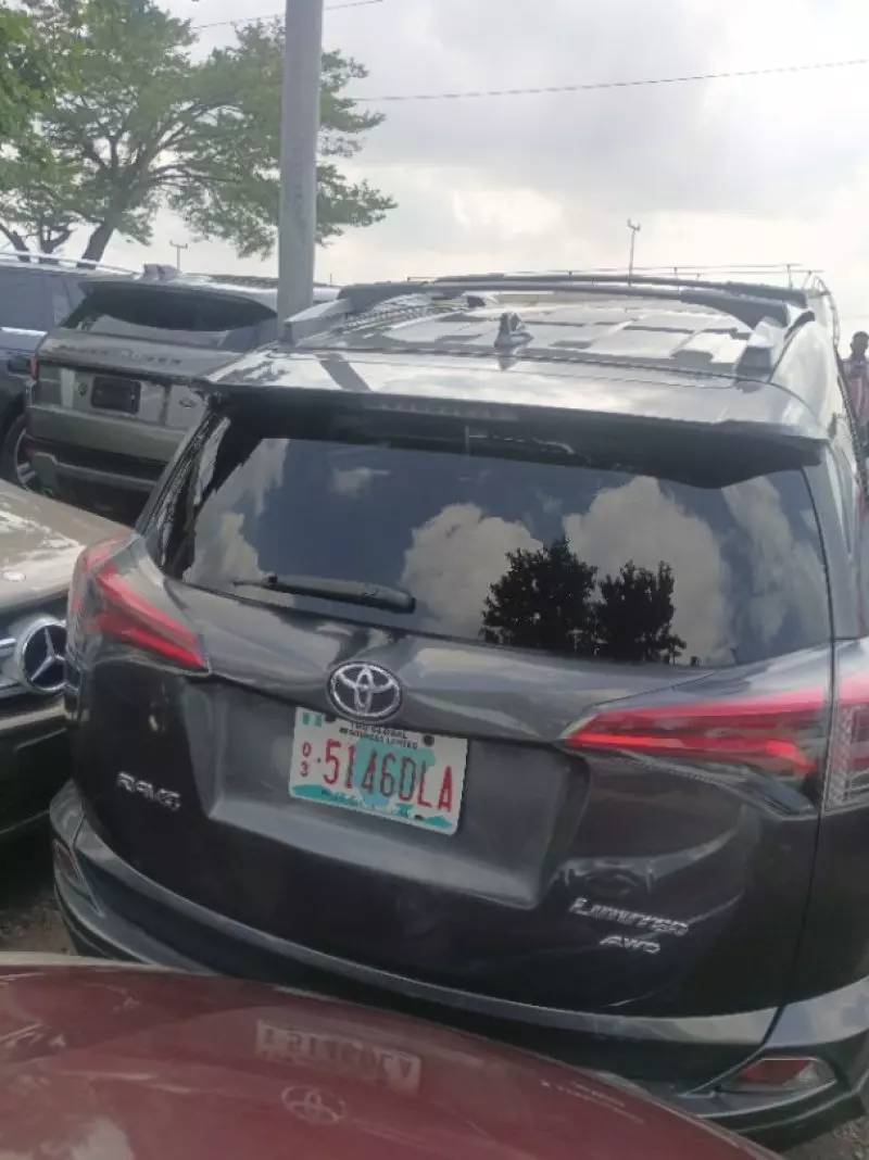 Toyota 4-Runner   - 2012