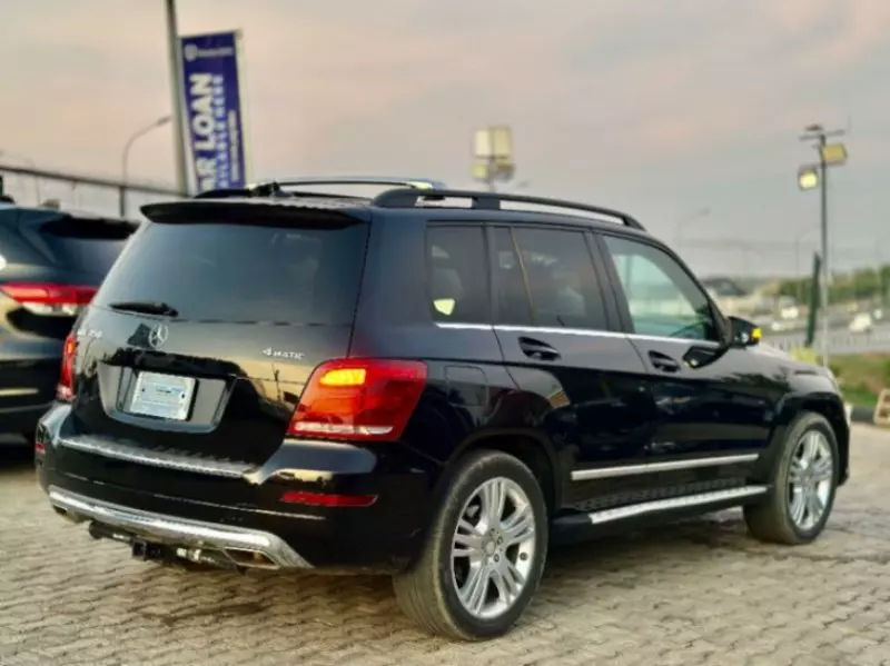 Mercedes-Benz GLK 350   - 2014