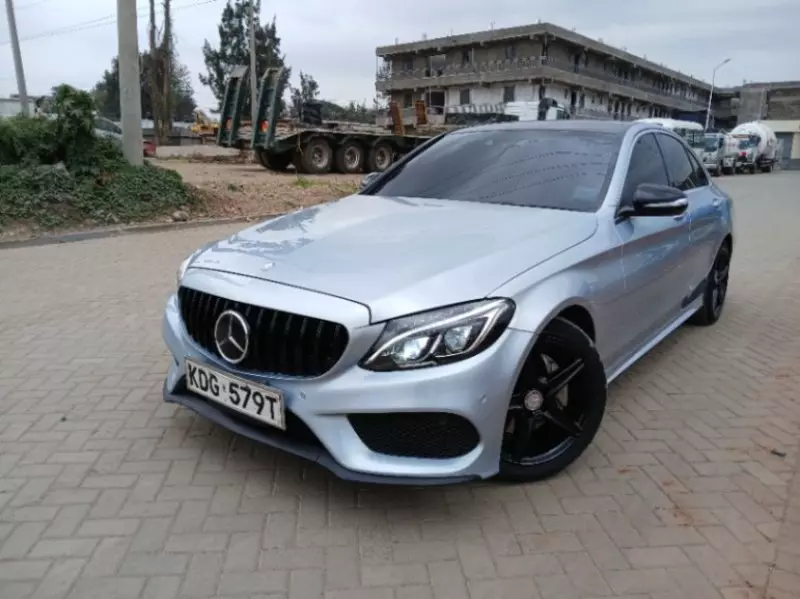 Mercedes-Benz C200   - 2015