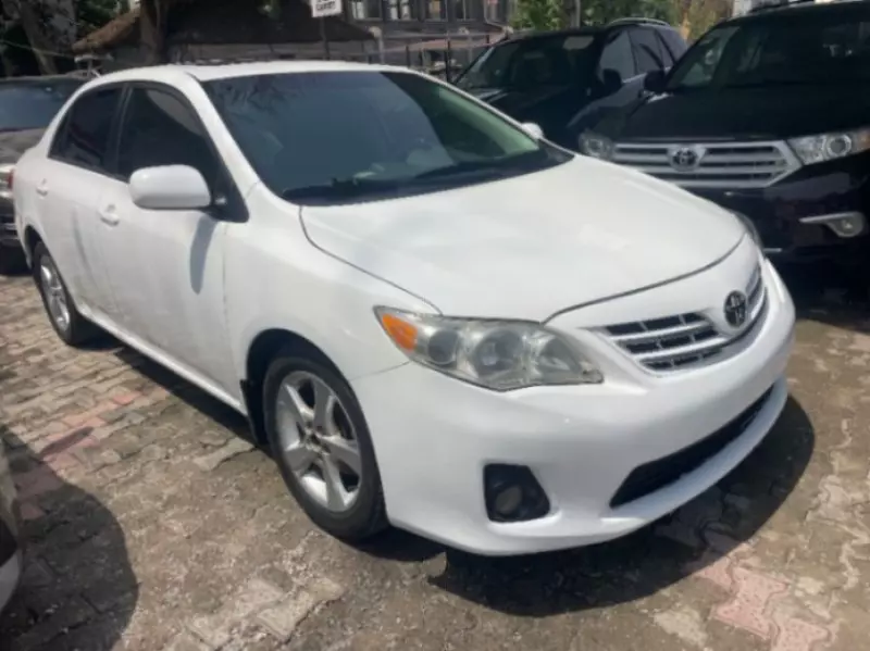 Toyota Corolla - 2013