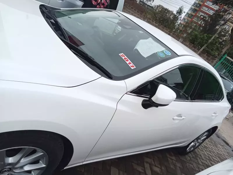 Mazda Atenza    - 2017