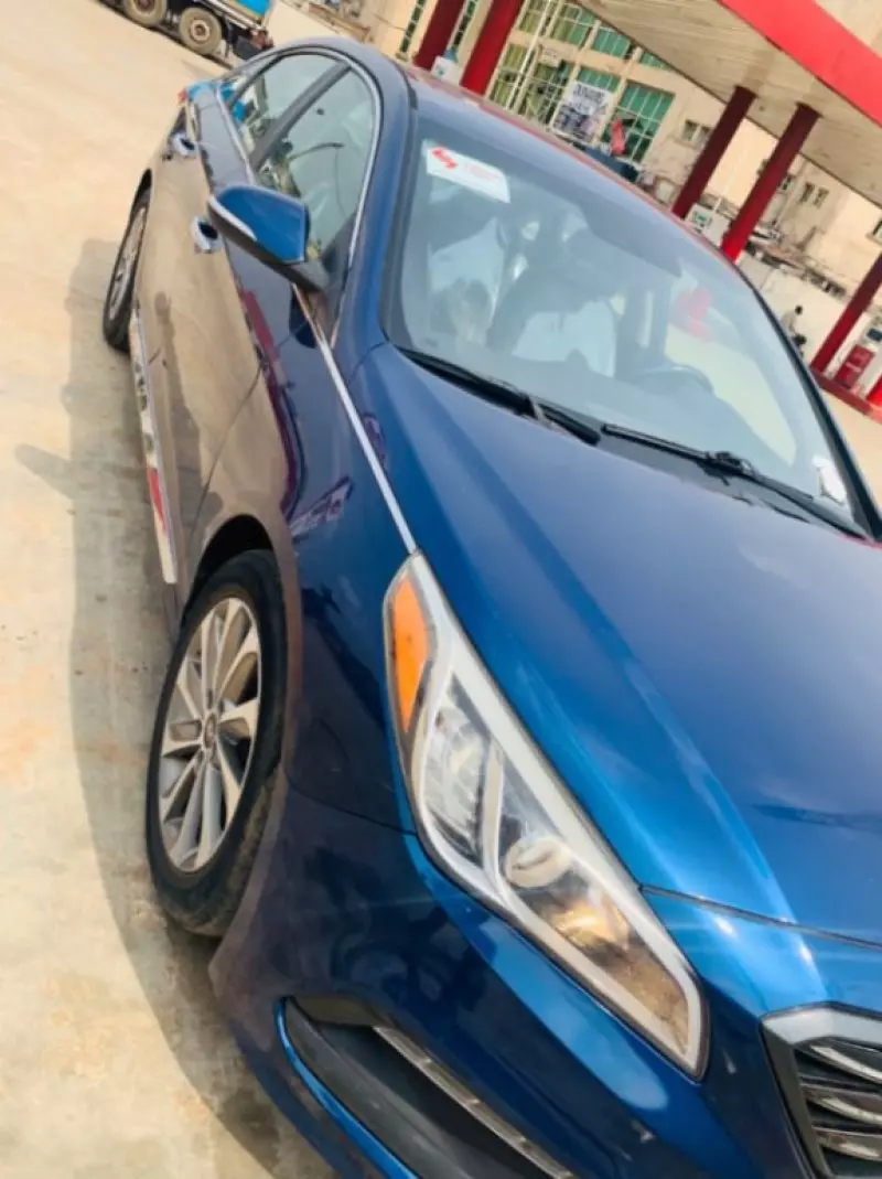 Hyundai Sonata - 2015