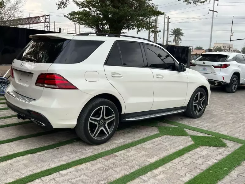 Mercedes-Benz GLE 350   - 2017