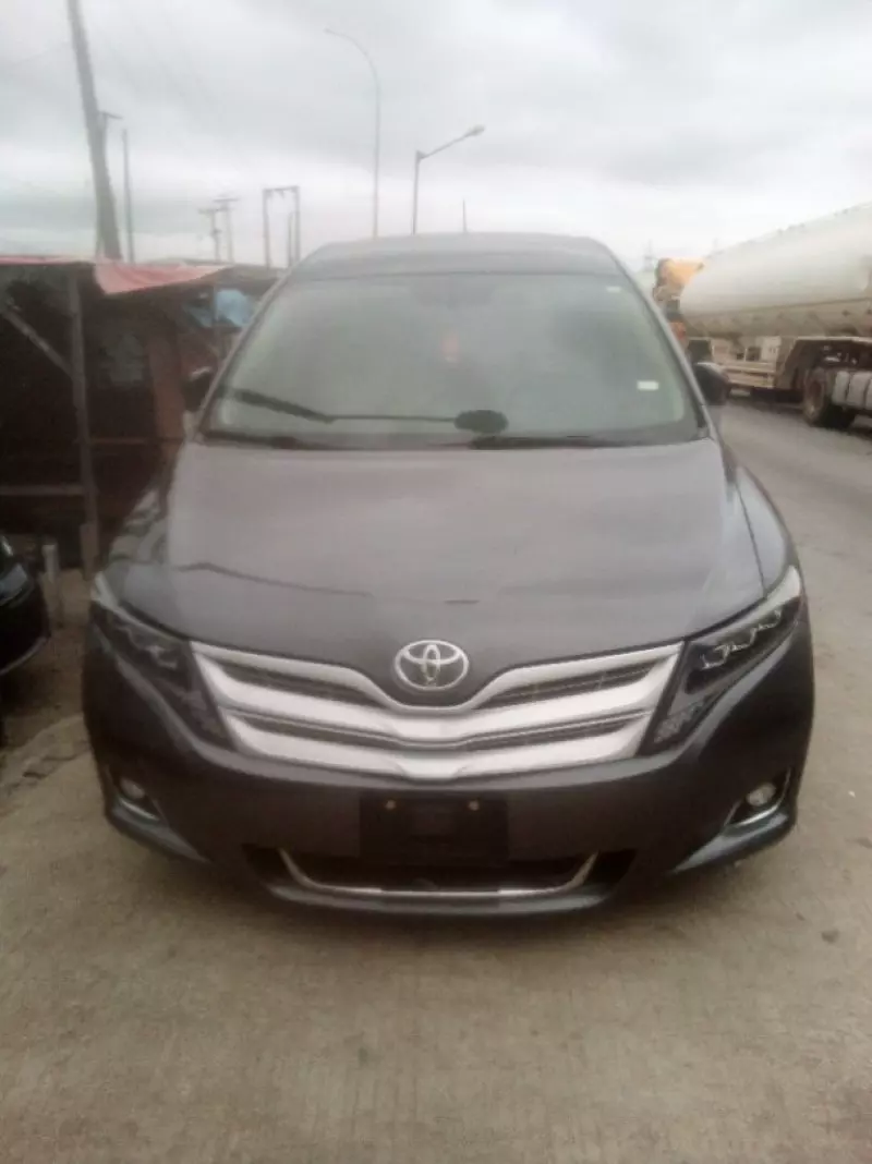 Toyota Venza   - 2014