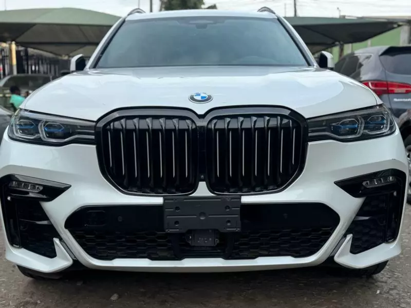 BMW X7   - 2020