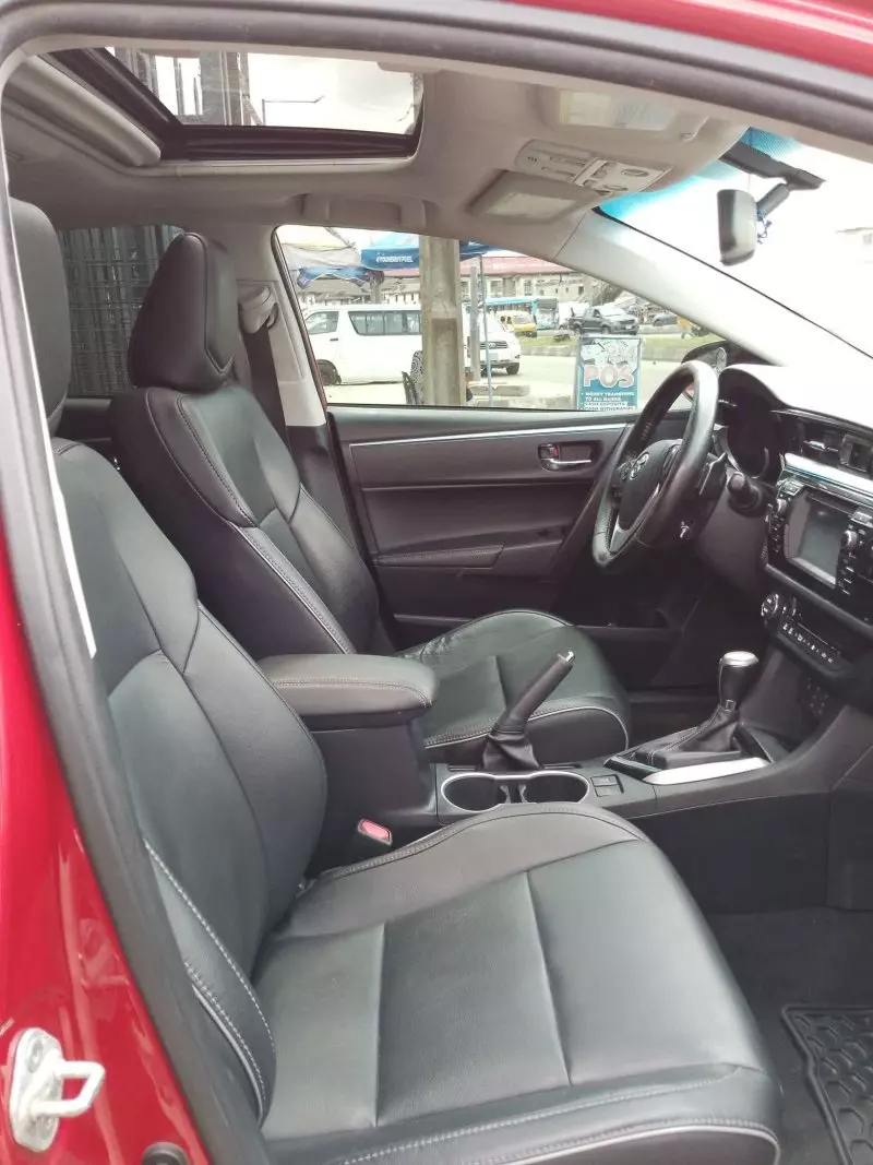 Toyota Corolla   - 2016