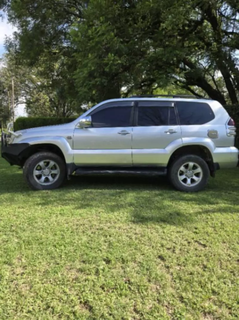 Toyota Prado   - 2004