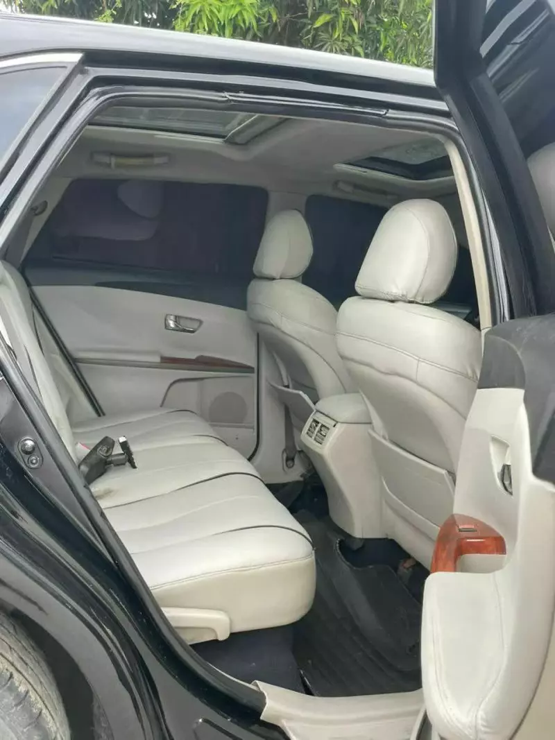 Toyota Venza   - 2011