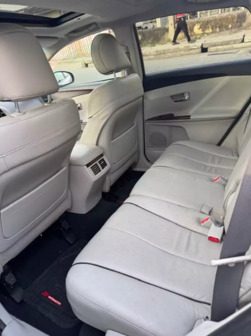 Toyota Venza   - 2010