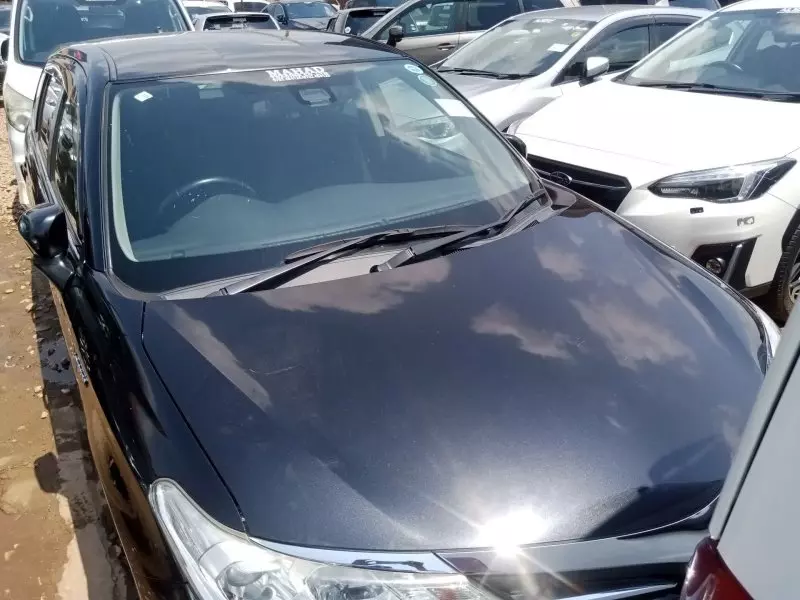 Toyota Fielder hybrid    - 2015