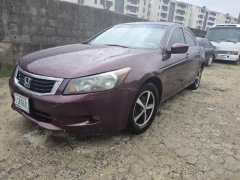 Honda Accord   - 2012