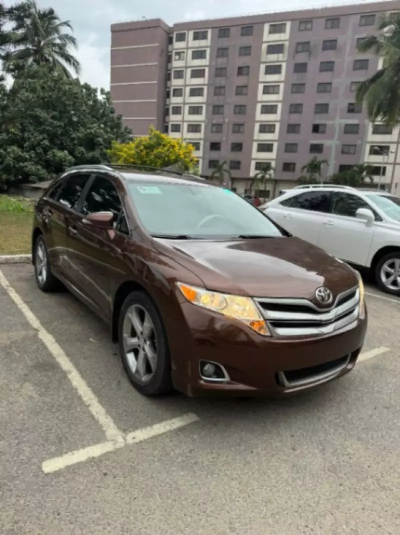Toyota Venza   - 2013