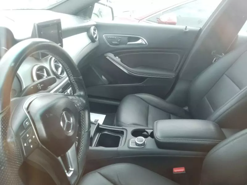 Mercedes-Benz CLA 250   - 2014