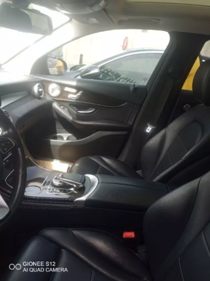 Mercedes-Benz GLC 300   - 2016