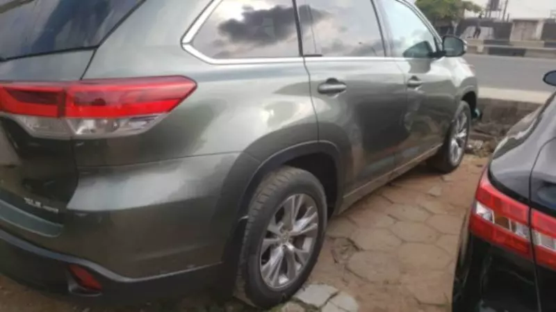 Toyota Highlander - 2015