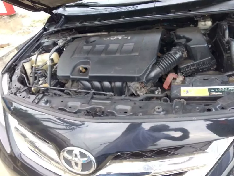 Toyota Corolla   - 2010