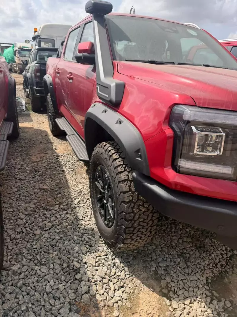 JMC(JIANGLING MOTORS CORPORATION) Grand Avenue plus   - 2026