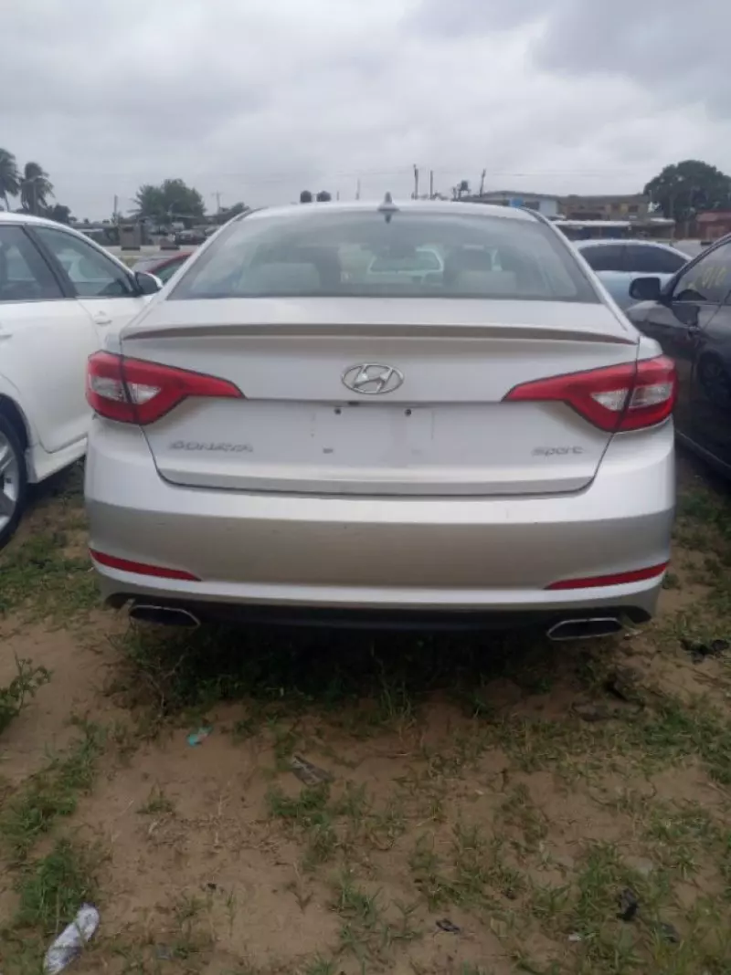 Hyundai SONATA 2,0L BVA GL   - 2017