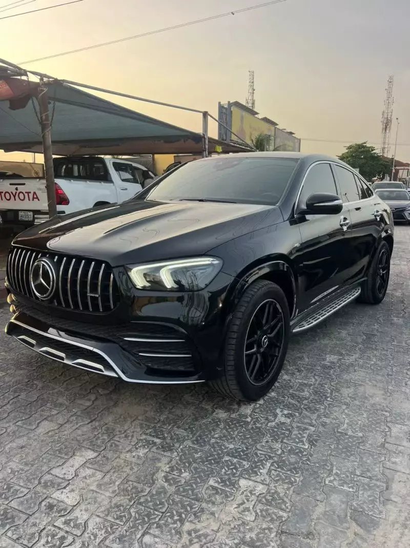 Mercedes-Benz GLE 53 AMG   - 2021