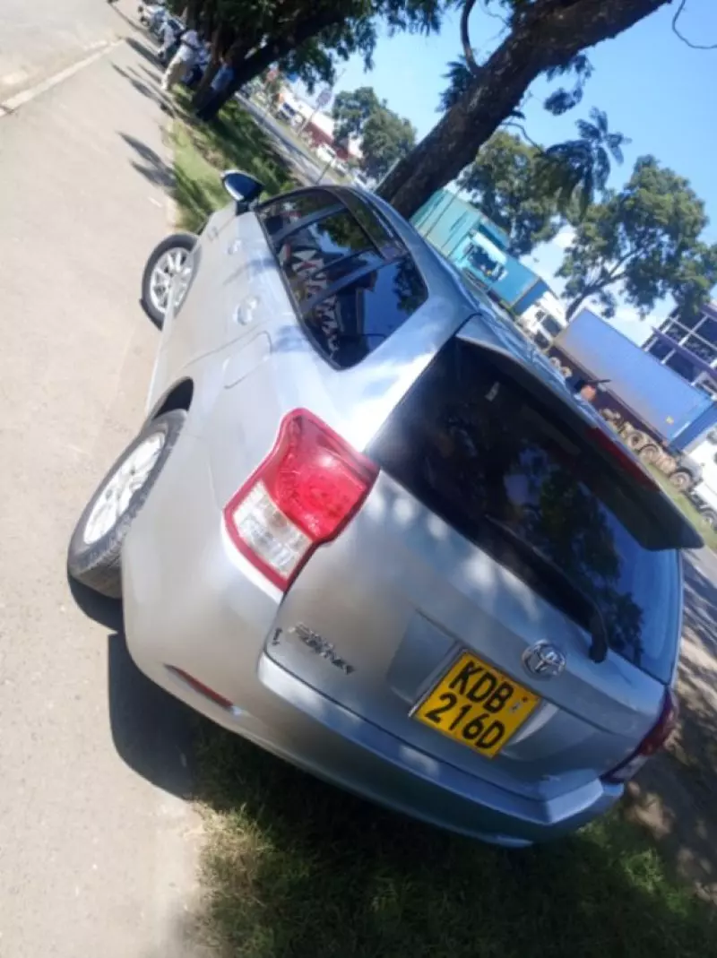 Toyota Fielder    - 2014