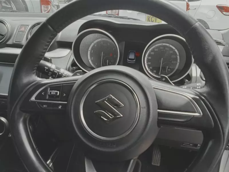 SUZUKI Swift   - 2016