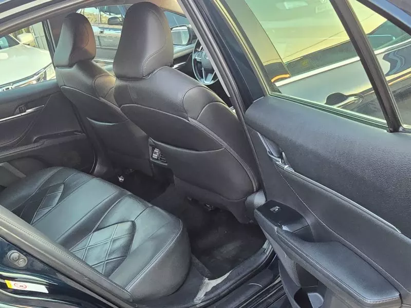Toyota camry   - 2018