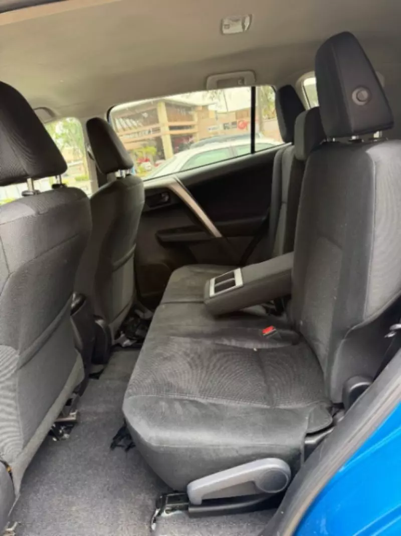 Toyota RAV4   - 2016