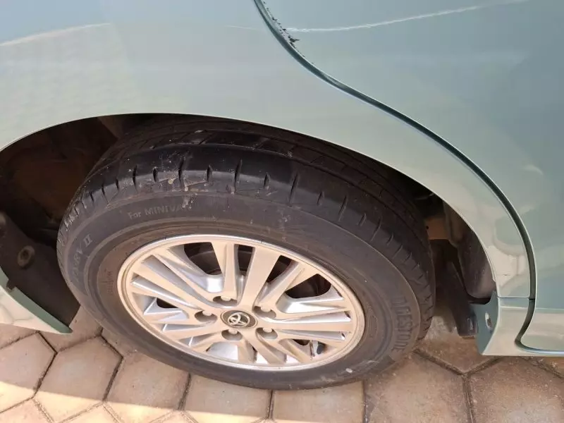 Toyota Noah   - 2016