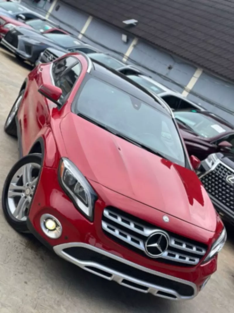 Mercedes-Benz GLA-Class   - 2019