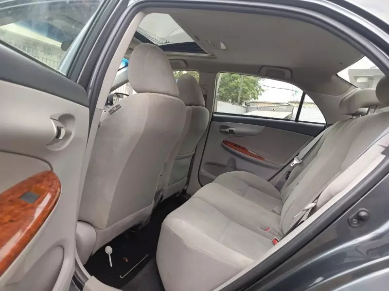 Toyota Corolla   - 2012