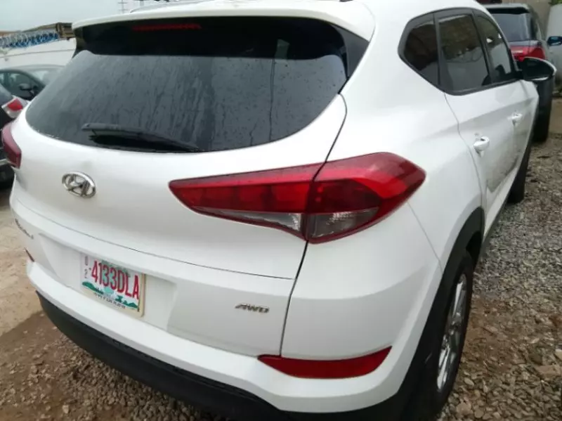 Hyundai Tucson   - 2017