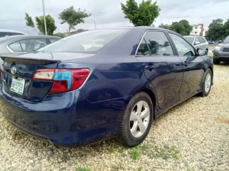 Toyota Camry   - 2012
