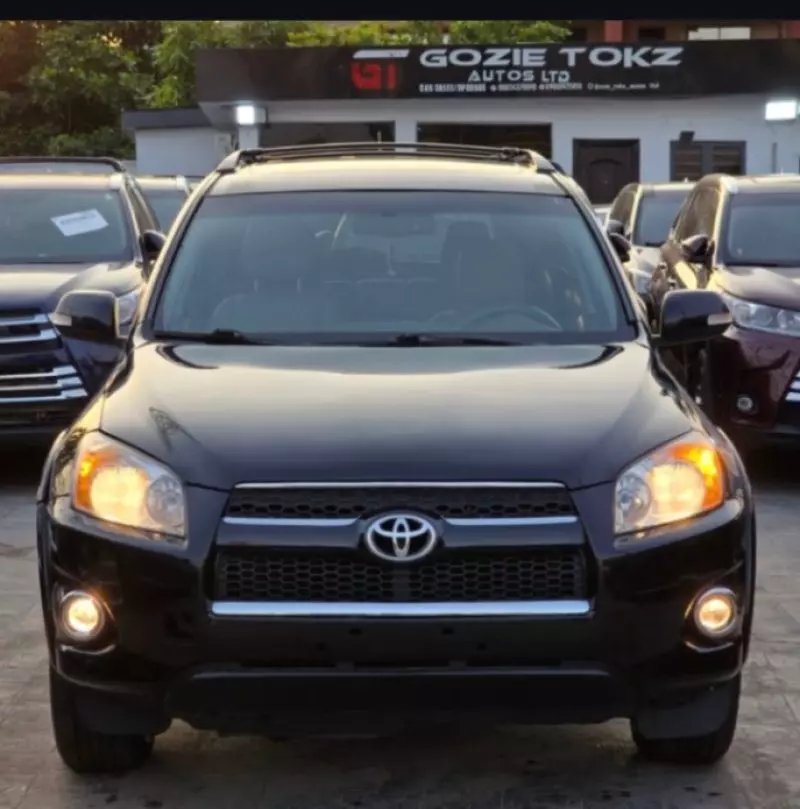 Toyota RAV4   - 2011