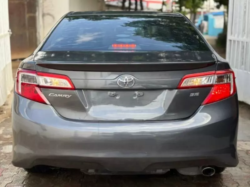 Toyota camry   - 2014