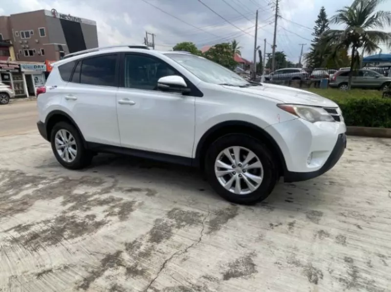 Toyota RAV 4 - 2014