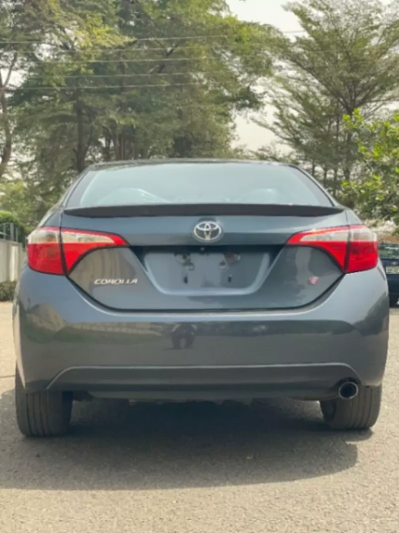 Toyota Corolla   - 2014