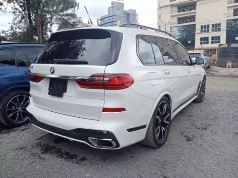BMW X7   - 2018