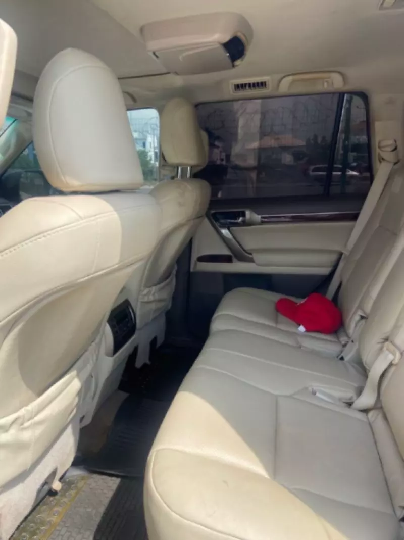 Lexus GX 460   - 2010