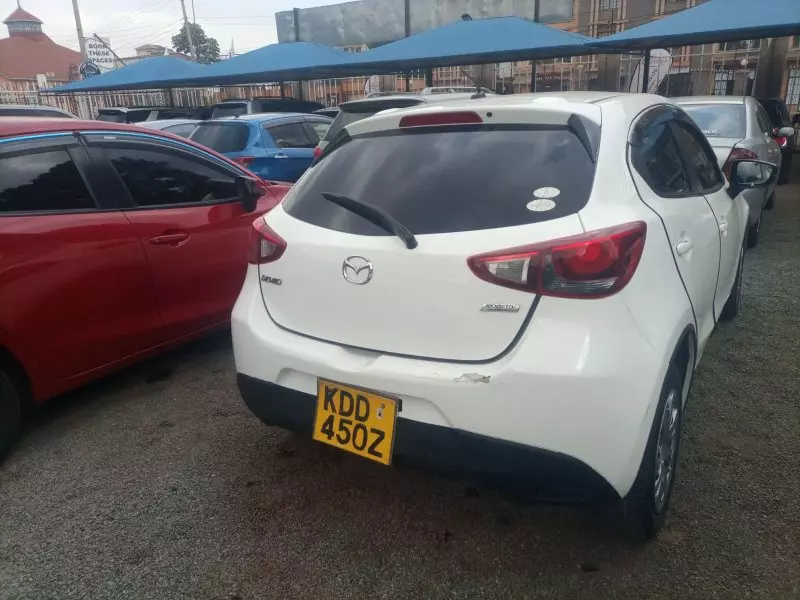 Mazda Demio   - 2015