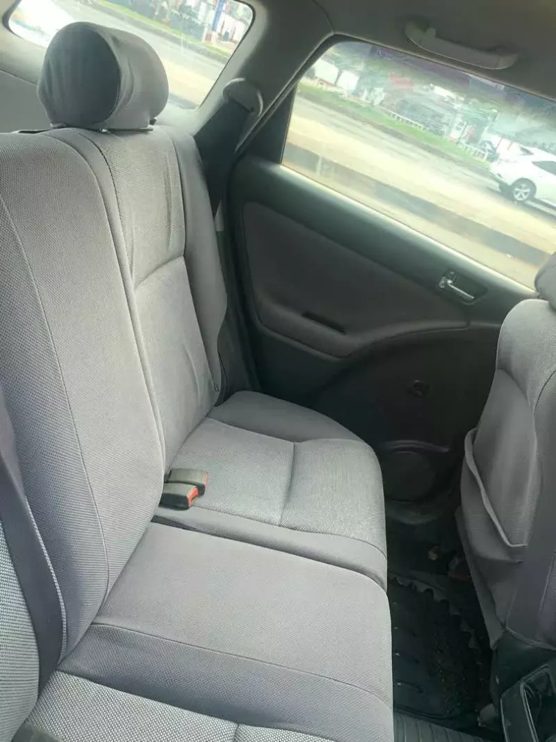 Toyota Matrix   - 2004