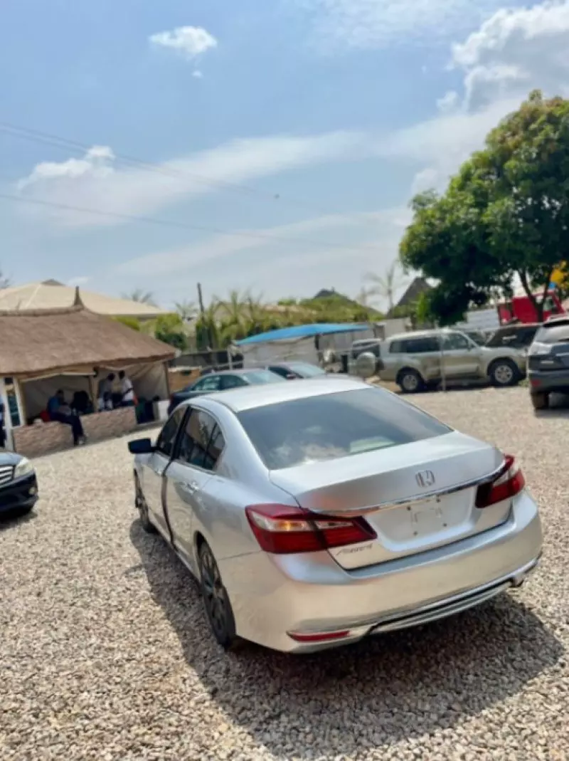 Honda Accord   - 2014