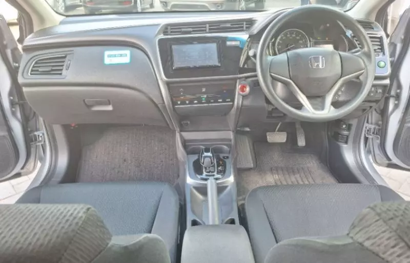 Honda Grace    - 2018