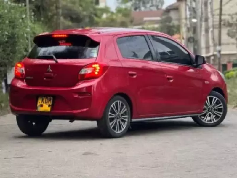 Mitsubishi Mirage   - 2017