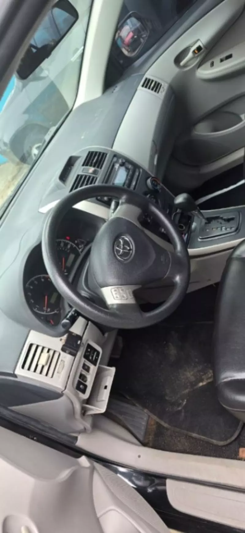 Toyota Corolla   - 2013