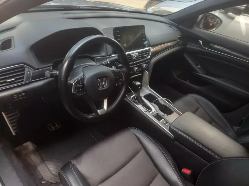 Honda Accord   - 2018