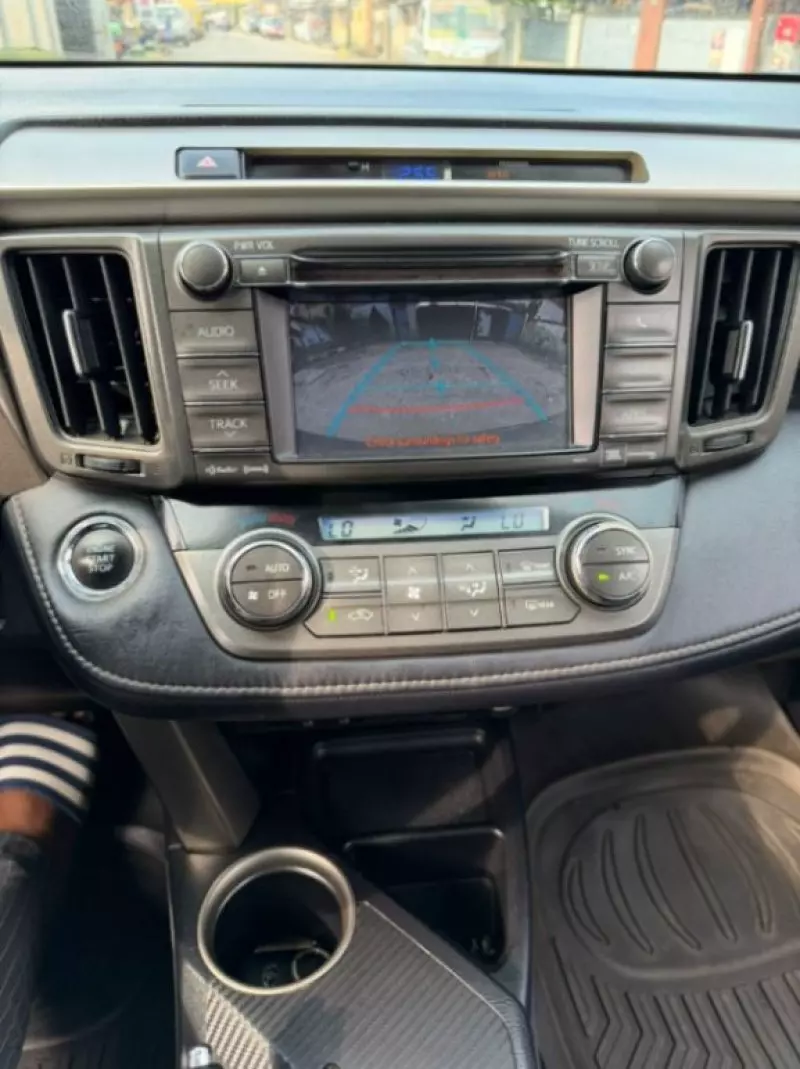 Toyota RAV4   - 2013